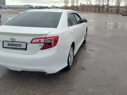 Toyota Camry 2012 года за 8 700 000 тг. в Актобе – фото 2