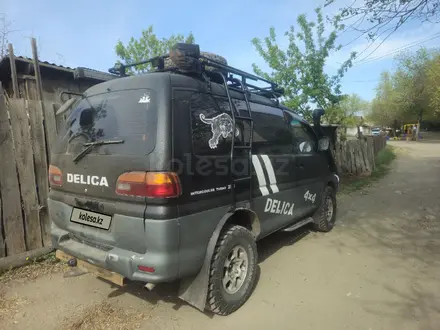 Mitsubishi Delica 1994 года за 3 800 000 тг. в Семей – фото 2