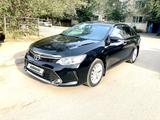 Toyota Camry 2015 годаүшін10 800 000 тг. в Семей
