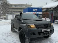 Toyota Hilux 2014 года за 15 500 000 тг. в Алматы