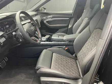 Audi Q8 e-tron 2023 года за 45 150 000 тг. в Алматы – фото 8
