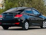 Hyundai Solaris 2015 года за 5 500 000 тг. в Караганда – фото 4