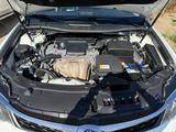 Toyota Camry 2018 годаүшін11 300 000 тг. в Уральск – фото 4