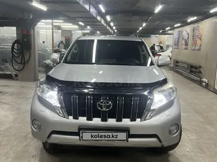 Toyota Land Cruiser Prado 2015 года за 18 100 000 тг. в Астана – фото 2