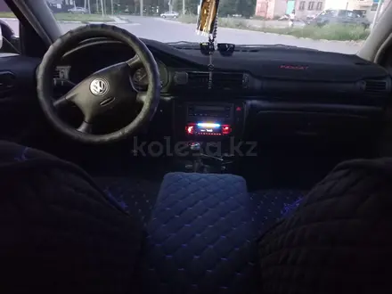 Volkswagen Passat 1997 года за 1 800 000 тг. в Костанай – фото 2