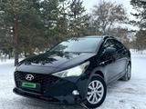 Hyundai Accent 2021 года за 5 890 000 тг. в Кокшетау – фото 2
