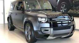 Land Rover Defender 2023 года за 95 500 000 тг. в Алматы – фото 2