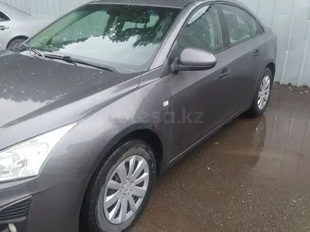 Chevrolet Cruze 2012 года за 3 600 000 тг. в Астана – фото 2