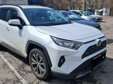 Toyota RAV4 2023 года за 19 700 000 тг. в Алматы – фото 3