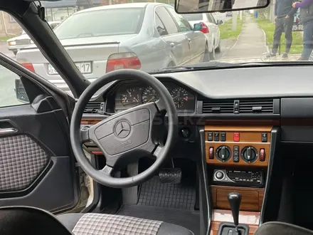 Mercedes-Benz E 280 1993 годаүшін4 200 000 тг. в Шымкент – фото 16