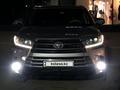 Toyota Highlander 2018 года за 23 000 000 тг. в Усть-Каменогорск