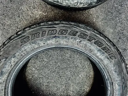 1 японская шина Bridgestone 225/65/18 за 9 990 тг. в Астана – фото 3