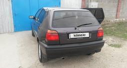 Volkswagen Golf 1993 годаүшін2 200 000 тг. в Тараз
