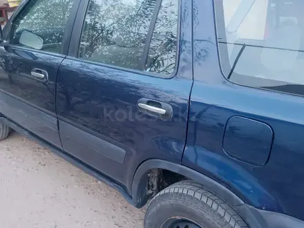 Honda CR-V 1997 года за 2 600 000 тг. в Алматы – фото 3