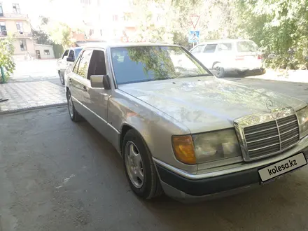 Mercedes-Benz E 230 1990 года за 1 350 000 тг. в Кызылорда – фото 2