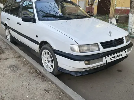 Volkswagen Passat 1995 года за 1 910 000 тг. в Астана
