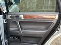 Volkswagen Touareg 2008 годаүшін7 850 000 тг. в Астана – фото 13