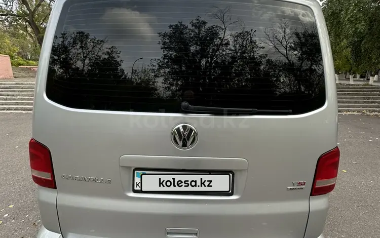 Volkswagen Caravelle 2013 года за 16 900 000 тг. в Караганда