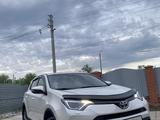 Toyota RAV4 2017 годаүшін10 500 000 тг. в Уральск – фото 2