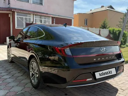 Hyundai Sonata 2020 года за 9 900 000 тг. в Караганда – фото 4