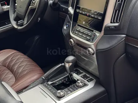 Toyota Land Cruiser 2018 года за 36 500 000 тг. в Алматы – фото 11