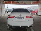 Toyota Camry 2017 года за 7 000 000 тг. в Алматы – фото 5