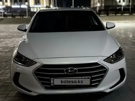 Hyundai Elantra 2018 года за 7 000 000 тг. в Актау