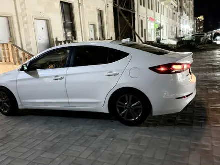 Hyundai Elantra 2018 года за 7 000 000 тг. в Актау – фото 7