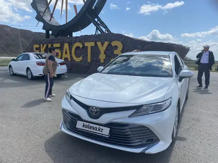 Toyota Camry 2019 года за 11 500 000 тг. в Кокшетау – фото 2