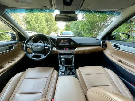 Hyundai Grandeur 2018 года за 13 300 000 тг. в Алматы – фото 19