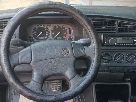 Volkswagen Golf 1996 года за 2 200 000 тг. в Шымкент – фото 2