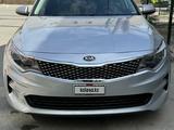 Kia Optima 2017 года за 6 600 000 тг. в Атырау – фото 2