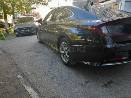 Hyundai Sonata 2020 года за 11 700 000 тг. в Экибастуз – фото 10