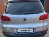 Volkswagen Tiguan 2015 года за 9 000 000 тг. в Актобе – фото 5