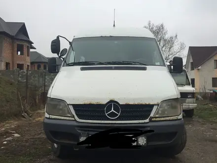 Mercedes-Benz Sprinter 2005 года за 5 500 000 тг. в Алматы – фото 3