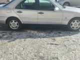 Mercedes-Benz C 200 1994 годаүшін2 000 000 тг. в Экибастуз – фото 5