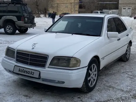 Mercedes-Benz C 180 1994 года за 1 700 000 тг. в Караганда – фото 4