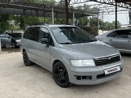 Mitsubishi Space Wagon 2001 года за 3 300 000 тг. в Шымкент