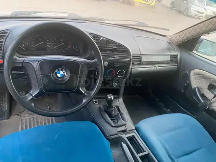 BMW 318 1995 года за 750 000 тг. в Алматы – фото 4