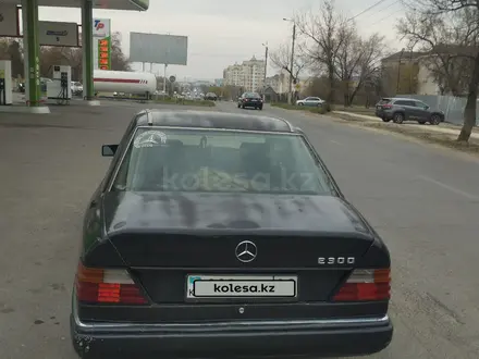 Mercedes-Benz E 260 1992 года за 750 000 тг. в Тараз – фото 4