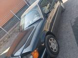 Mercedes-Benz E 220 1993 года за 2 000 000 тг. в Алматы