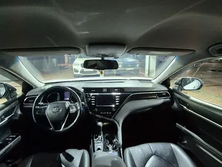 Toyota Camry 2019 года за 11 500 000 тг. в Астана – фото 5