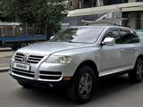Volkswagen Touareg 2004 года за 6 300 000 тг. в Алматы
