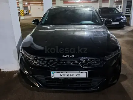 Kia K5 2023 года за 13 000 000 тг. в Астана