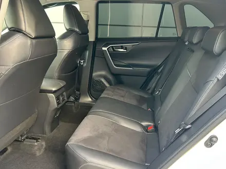 Toyota RAV4 2021 года за 13 990 000 тг. в Алматы – фото 16