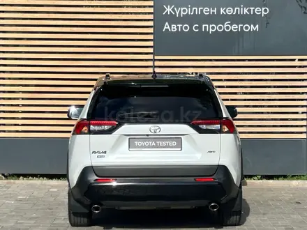 Toyota RAV4 2021 года за 13 990 000 тг. в Алматы – фото 7