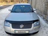 Volkswagen Passat 2005 годаүшін2 500 000 тг. в Алматы