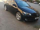 Toyota Camry 2013 годаүшін6 300 000 тг. в Актобе – фото 2