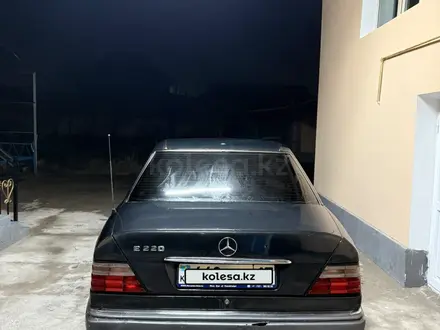 Mercedes-Benz E 220 1995 года за 1 500 000 тг. в Туркестан – фото 3