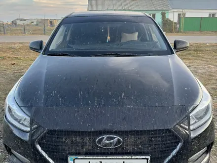 Hyundai Solaris 2019 года за 5 000 000 тг. в Уральск – фото 7